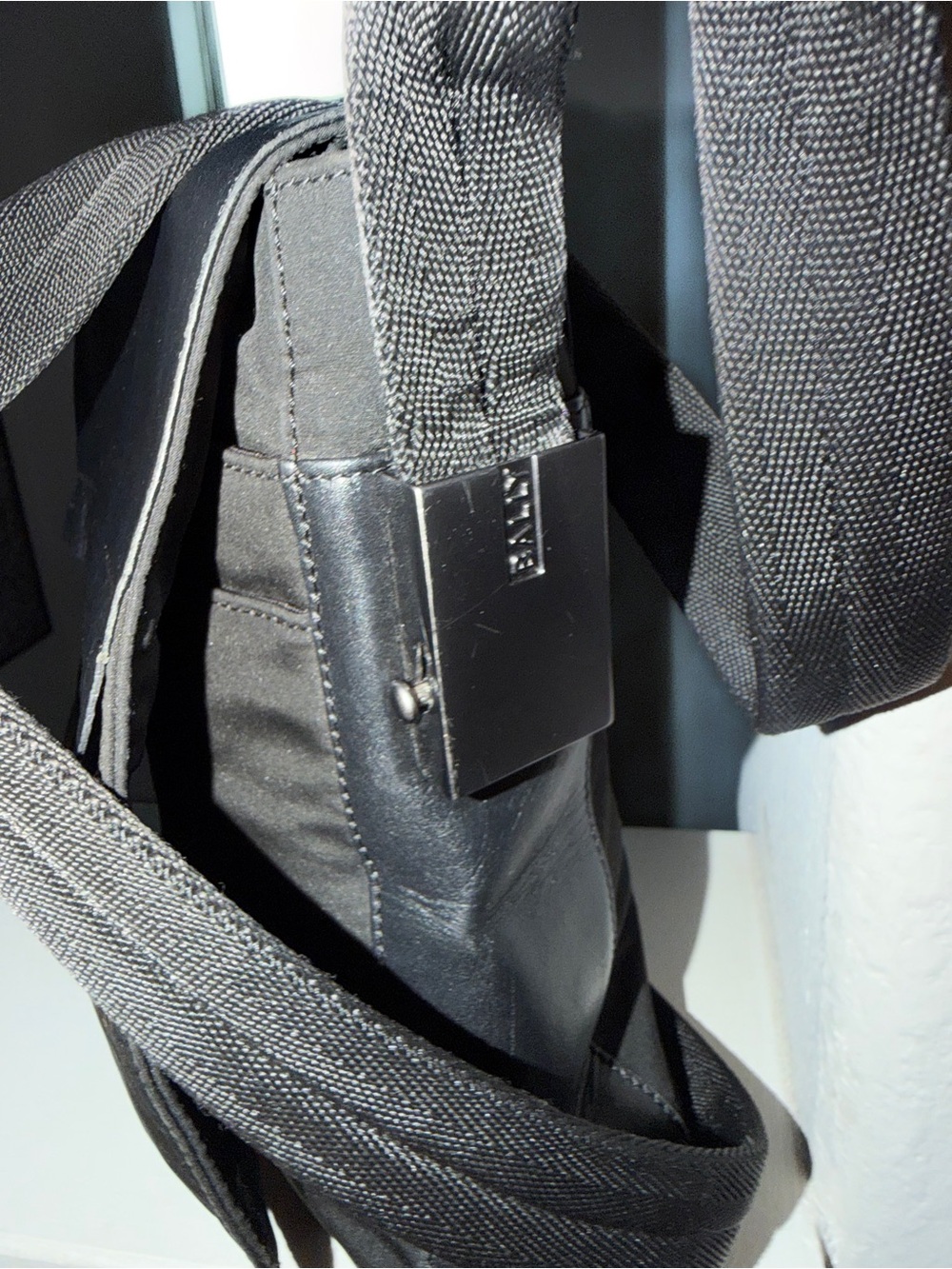Bally Authentic Nylon/leather Black Crossbody Shoulder Bag - Picture 5 of 7